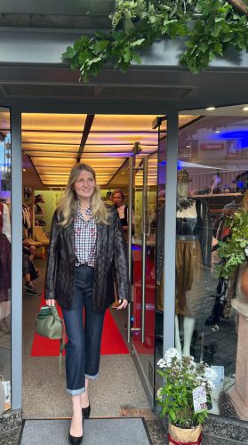 8362oZoq